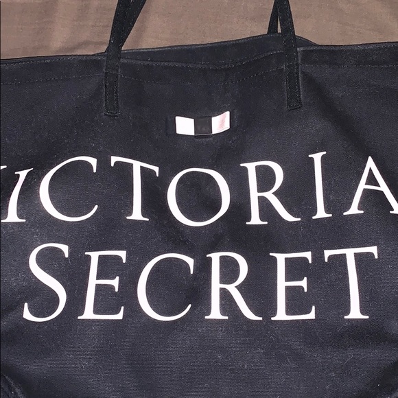 Victoria's Secret Handbags - Victoria’s Secret Tote Bag! Great for that getaway